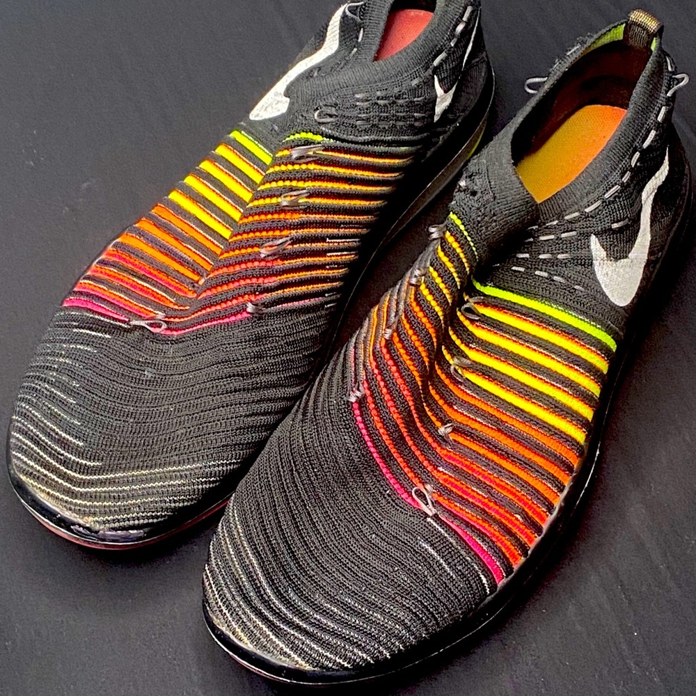 Nike Flynit Rainbow Sneakers